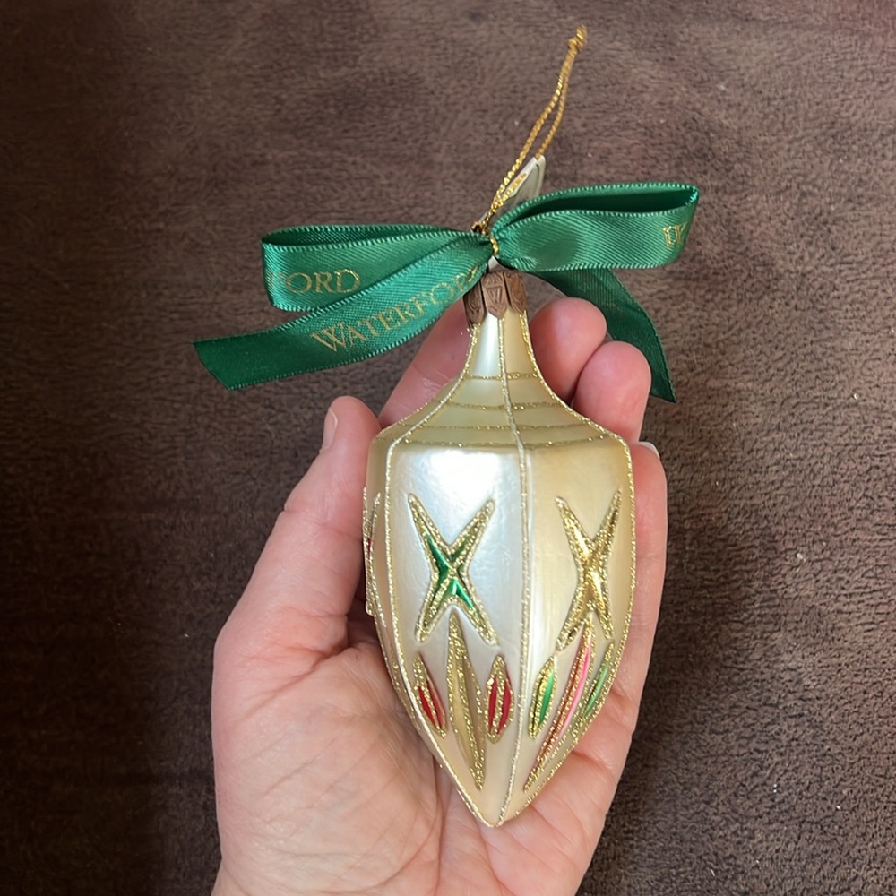 NWT WATERFORD GOLDEN DIAMOND CUT CONE ORNAMENT.